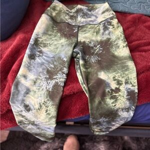 2 pairs of Carbon38 Green and Gray Tie-Dye Leggings